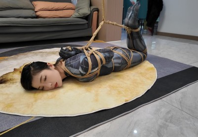 【李大侠原创】被束缚的女蜘蛛