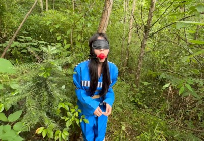 【比尔工作室】女囚犯紧张光脚逃亡被捕 夺命追搜！