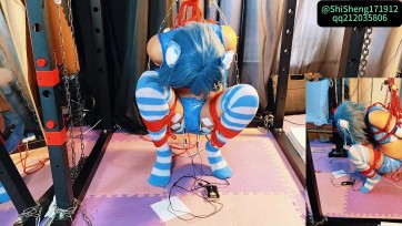 【时生】魔法少女沙耶香cos，被折磨到双腿抽搐，折腿缚+日式后手缚+强制分腿+罚蹲+玩弄胸部+郊狼电击+电棍电击（最后有空中吊起的情节）
