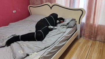 【黔山绳语】丝袜木乃伊全包放置+扎带/强制闻臭鞋，那酸爽！