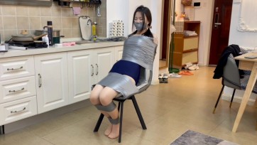 【默示录】【小灵】椅子的胶带束缚，胶带贴满嘴巴~