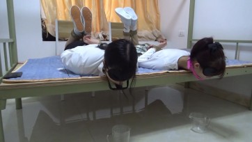 【新月原创】【雪莹】【玉箫】给奴隶制作食物的女主人 d塞口球收集口水+踩踏食物+吐口水+言语羞辱