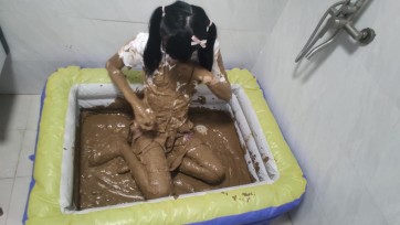 【奈奈酱原创】白丝jk制服室内玩泥~