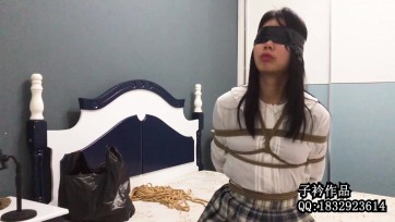 【子衿原创】高中生离鸢JK紧缚口球放置 口水直流