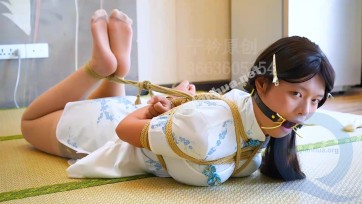 【子衿原创】大胸学妹沫然极限驷马