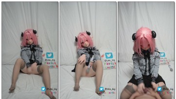 【zentai】小娃娃先是发骚自摸，随后用快乐棒自嗨，最后拉开裆部拉链和主人激情焯比