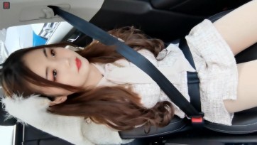 【绳之韵】小九妹户外捆绑游戏系列——，绑在副驾座上去做车辆保养，4S店休息室里的冒险捆绑和TJ，少女的温婉、红唇、柔软与娇羞